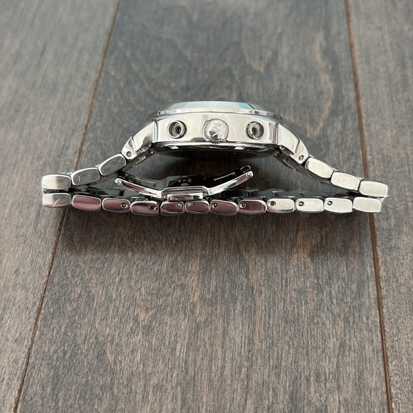 MICHAEL KORS Chronograph White Mother of Pearl Walcott Women's Watch, Jewellery - Picture 4 of 13